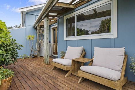 Photo of property in 41 Walkers Lane, Manakau, Levin, 5573