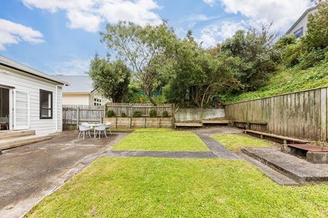 Photo of property in 50 Te Wharepouri Street, Berhampore, Wellington, 6023