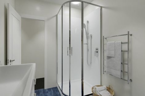 Photo of property in 394 Kaikorai Valley Road, Bradford, Dunedin, 9011