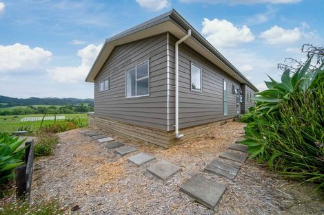 Photo of property in 571 Shoemaker Road, Waipu, 0582