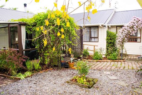 Photo of property in 32 Kowhai Avenue, Rangiora, 7400