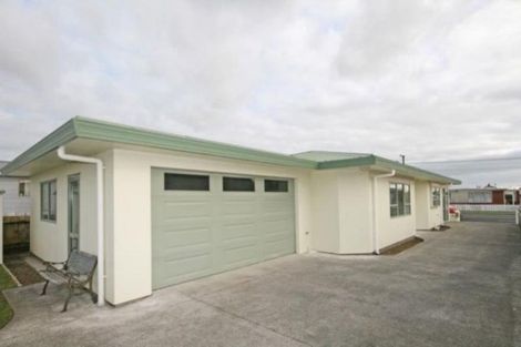 Photo of property in 155 Carrington Street, Lower Vogeltown, New Plymouth, 4310