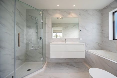 Photo of property in 18a Winfield Road, Kumeu, 0810