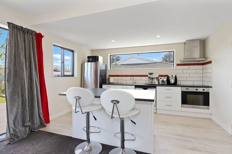 Photo of property in 98b Randolph Street, Woolston, Christchurch, 8062