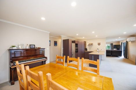 Photo of property in 23 Woodgate Court, Fitzherbert, Palmerston North, 4410