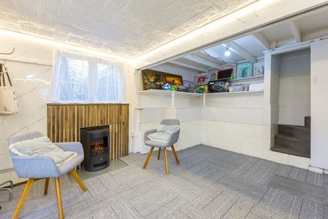 Photo of property in 1/4 Newstead Avenue, Browns Bay, Auckland, 0632