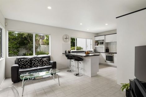 Photo of property in 8a Purchas Road, Hauraki, Auckland, 0622