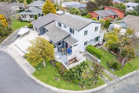 Photo of property in 4 Cabin Lane, Whitby, Porirua, 5024