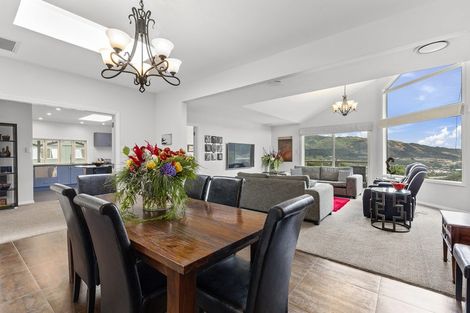 Photo of property in 11 Wilmshurst Place, Tawa, Wellington, 5028