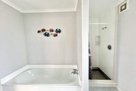 Photo of property in 139 Winchester Street, Levin, 5510