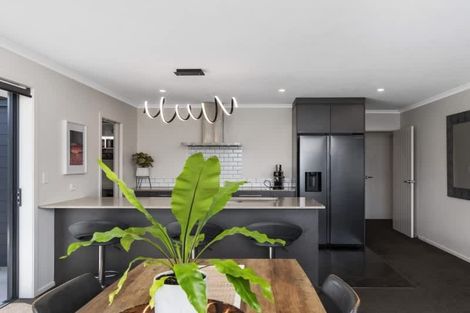 Photo of property in 6 Stingray Drive, Omokoroa, 3114