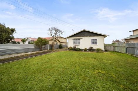 Photo of property in 8 Collins Street, Hawera, 4610