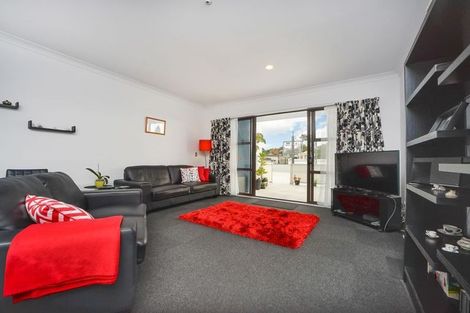 Photo of property in 117/3 Morningside Drive, Morningside, Auckland, 1025