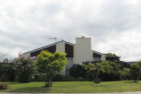 Photo of property in 5 Panckhurst Drive, Woodend, 7610