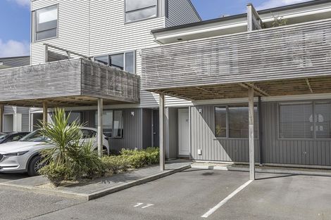 Photo of property in 17/31 Princess Terrace, Newtown, Wellington, 6021