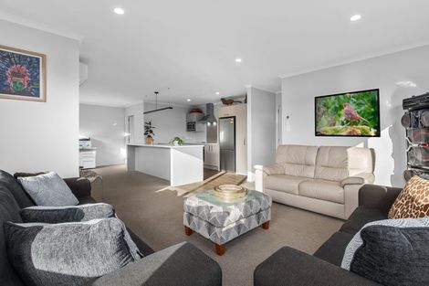 Photo of property in 48 Sentinel Avenue, Omokoroa, 3114