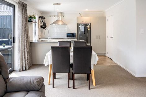 Photo of property in 6 Settler Avenue, Omokoroa, 3114