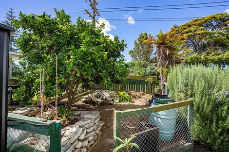Photo of property in 2 Ngaparaoa Drive, Maketu, Te Puke, 3189