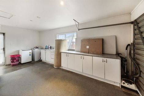 Photo of property in 39 Robert Skelton Place, Clendon Park, Auckland, 2103