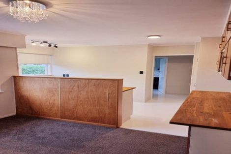 Photo of property in 2/55 Orams Road, Hillpark, Auckland, 2102