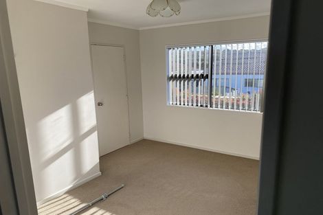 Photo of property in 1/138 Nile Road, Milford, Auckland, 0620