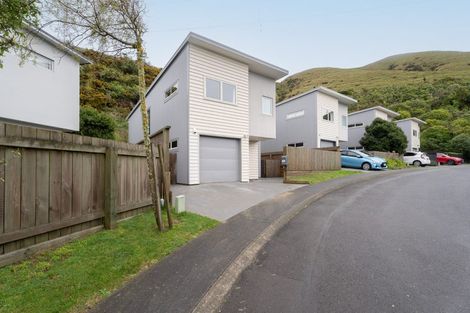 Photo of property in 36h Erlestoke Crescent, Churton Park, Wellington, 6037