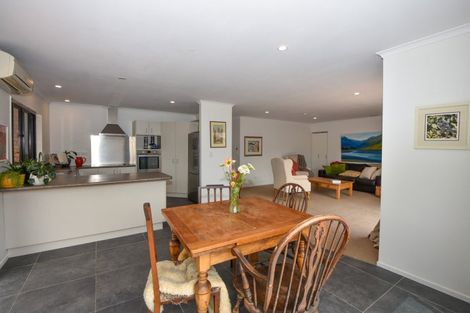 Photo of property in 4 Glamorgan Drive, Torbay, Auckland, 0630