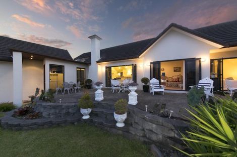 Photo of property in 37 Starlight Cove, Hobsonville, Auckland, 0618