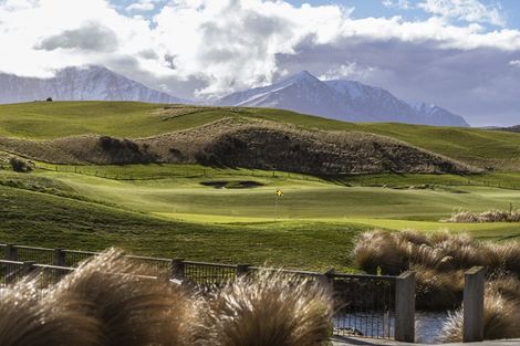 Photo of property in 11 Bretby Court, Jacks Point, Queenstown, 9371