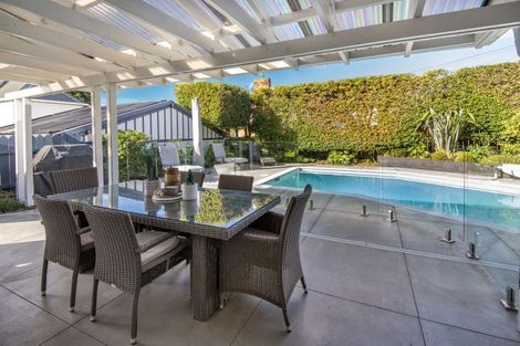 Photo of property in 1/11a Hauraki Road, Hauraki, Auckland, 0622