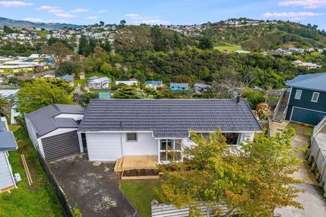 Photo of property in 12 Gaff Place, Whitby, Porirua, 5024