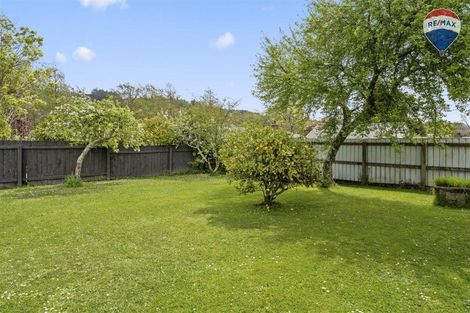 Photo of property in 266 Stokes Valley Road, Stokes Valley, Lower Hutt, 5019