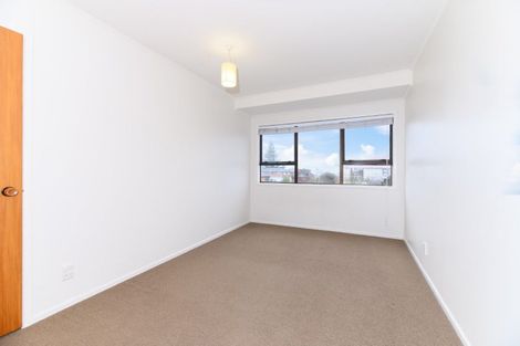 Photo of property in 9 White Heron Drive, Massey, Auckland, 0614