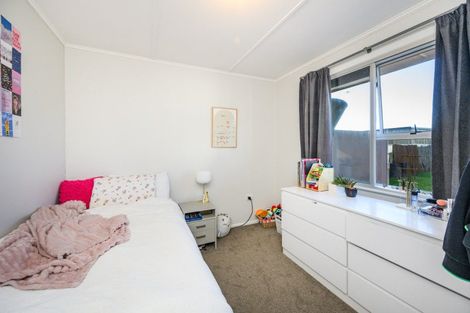 Photo of property in 7 Tararua Terrace, Cloverlea, Palmerston North, 4412