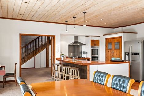 Photo of property in 81 Cape Rodney Road, Leigh, 0985