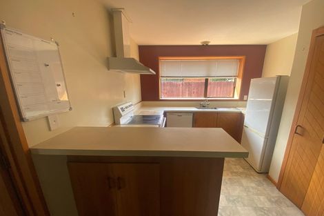 Photo of property in 2/5 Hibiscus Place, Redwood, Christchurch, 8051