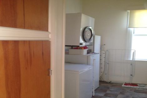 Photo of property in 2 Stanley Street, Berhampore, Wellington, 6023