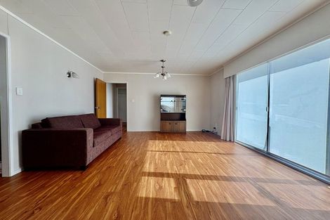 Photo of property in 1 Finchley Road, Torbay, Auckland, 0632