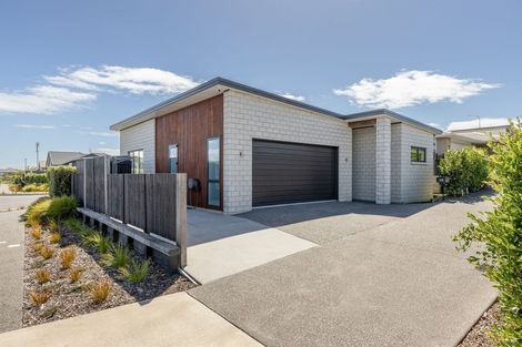 Photo of property in 58 Sentinel Avenue, Omokoroa, 3114