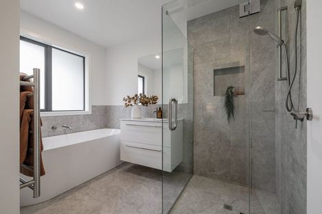 Photo of property in 21 Latha Grove, Woodville, 4999