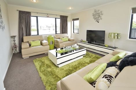 Photo of property in 14 Piwakawaka Court, Rototuna North, Hamilton, 3210