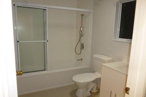 Photo of property in 2/15 Mccahill Views, Botany Downs, Auckland, 2010