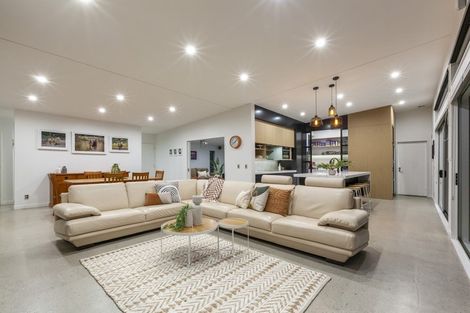 Photo of property in 62 Wood Leigh, Paraparaumu Beach, Paraparaumu, 5032