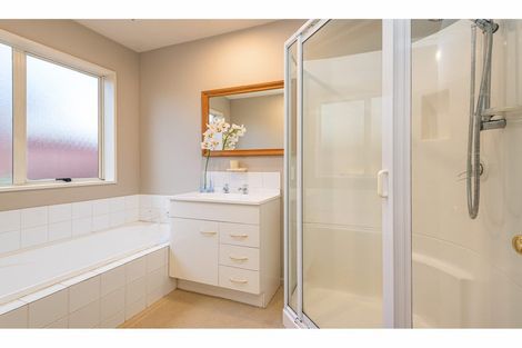 Photo of property in 11 Jadewynn Place, Halswell, Christchurch, 8025