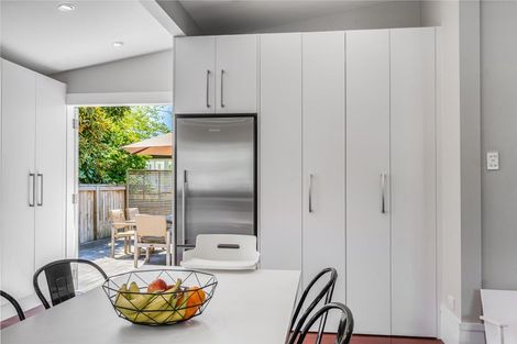 Photo of property in 1/2 Tennyson Street, Northcote Point, Auckland, 0627