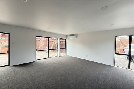 Photo of property in 155 Botany Road, Botany Downs, Auckland, 2010