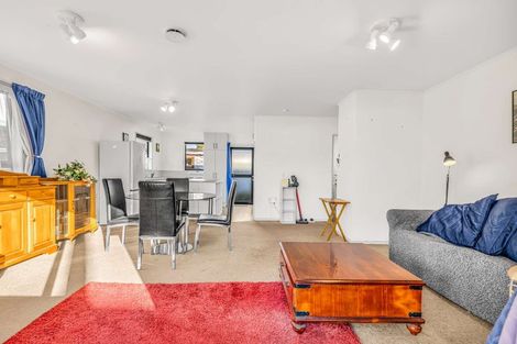 Photo of property in 105 Charles Street, Blenheim, 7201