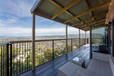 Photo of property in 32a Woodvale Grove, Fairfield, Lower Hutt, 5011