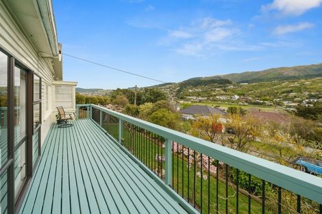 Photo of property in 38 Handyside Street, Tawa, Wellington, 5028