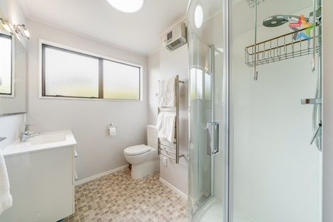 Photo of property in 42 Matuhi Street, Tirohanga, Lower Hutt, 5010